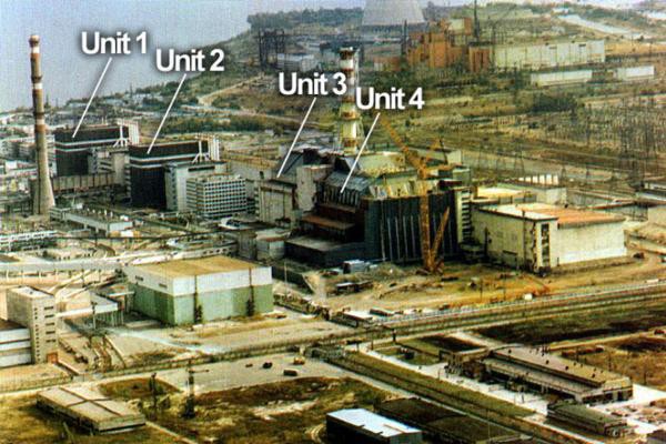 
Toàn cảnh 4 lò phản ứng của nhà máy điện hạt nhân Chernobyl.
