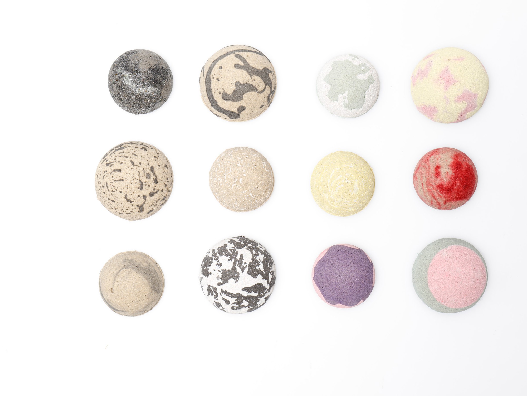 Vật liệu mới được l&agrave;m từ c&aacute;t sa mạc, cứng như b&ecirc; t&ocirc;ng nhưng ph&aacute;t thải carbon thấp hơn rất nhiều - Ảnh 8.