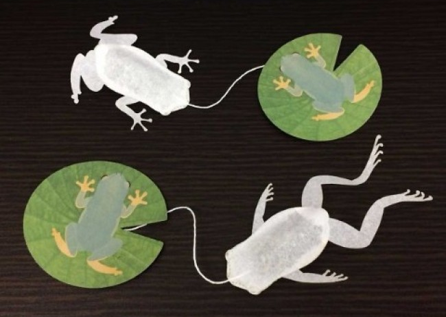 Túi trà hình con ếch đến từ Nhật Bản sẽ giúp bạn thưởng trà theo cách không thể lưỡng cư hơn - Ảnh 3.