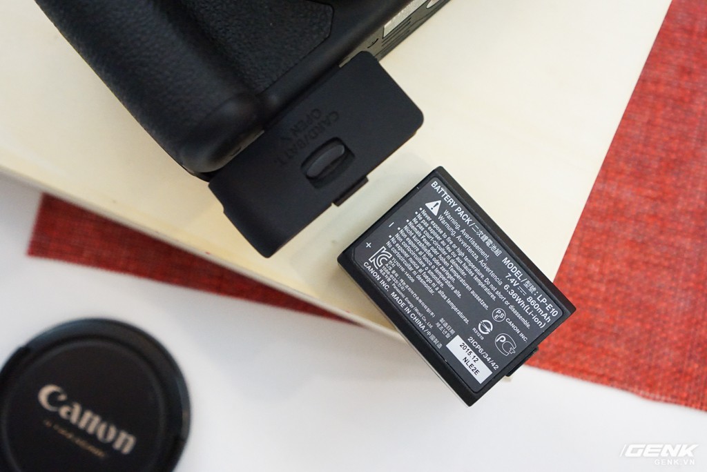Canon Việt Nam ch&iacute;nh thức giới thiệu m&aacute;y ảnh Mirrorless EOS M50: m&aacute;y ảnh đầu ti&ecirc;n trang bị DIGIC 8, cảm biến APS-C 24,1 MP, ISO l&ecirc;n đến 51.200, gi&aacute; 19,99 triệu đồng - Ảnh 7.