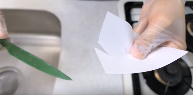 Youtuber Nhật vừa biến thạch rau câu thành dao làm bếp, có thể thái dưa chuột thành lát mỏng như giấy pơ-luya - Ảnh 19.