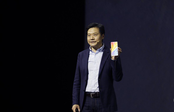 Doanh số smartphone Xiaomi tăng gấp đôi trước thềm IPO trong khi ZTE giảm một nửa - Ảnh 2.