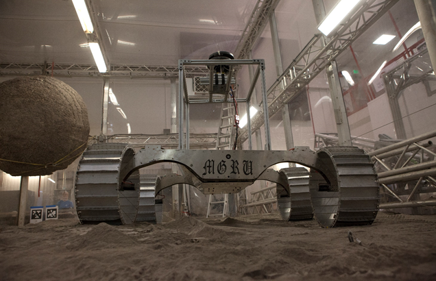 Giới khoa học tức giận vì NASA hủy bỏ sứ mệnh đưa robot lên mặt trăng - Ảnh 1.