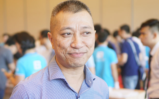  Trong buổi ra mắt BPhone 2017 diễn ra vào tháng 8 năm 2017, Ông Trần Kinh Doanh từng cho rằng nếu chưa có điện thoại di động, ông cũng sẽ chọn mua Bphone 2. 