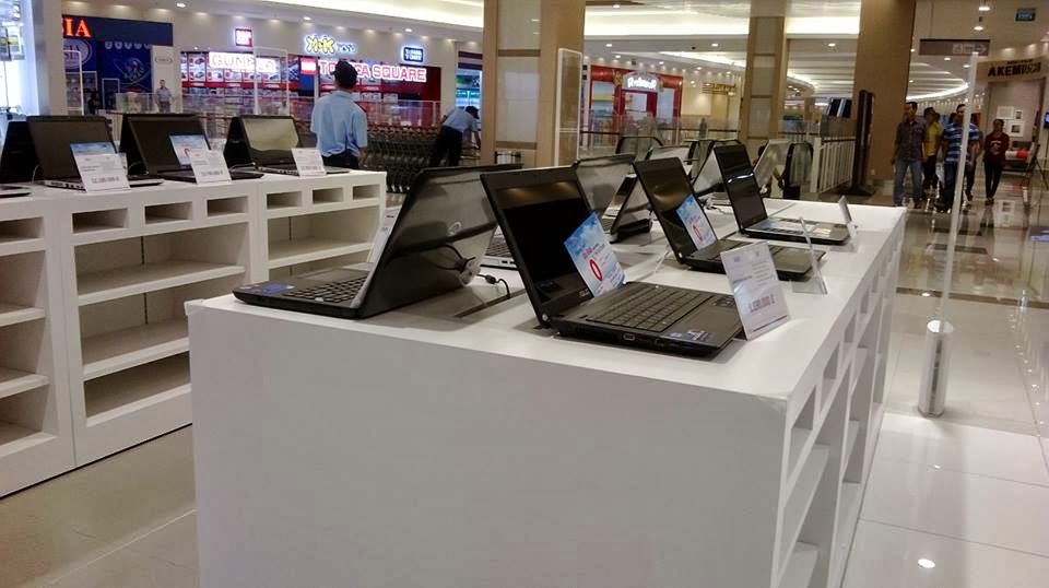 C&oacute; n&ecirc;n mua h&agrave;ng trưng b&agrave;y trong c&aacute;c si&ecirc;u thị điện m&aacute;y hay kh&ocirc;ng? - Ảnh 1.