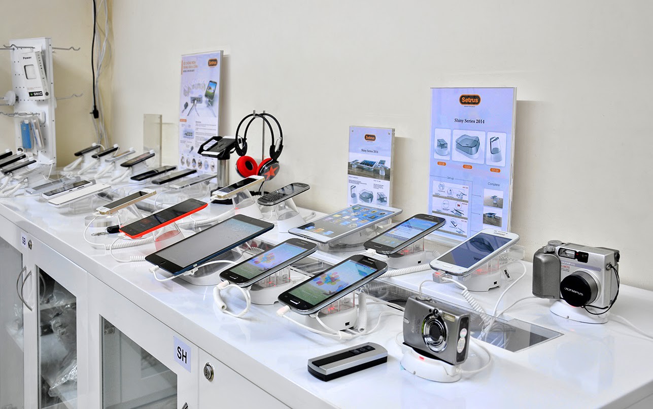 C&oacute; n&ecirc;n mua h&agrave;ng trưng b&agrave;y trong c&aacute;c si&ecirc;u thị điện m&aacute;y hay kh&ocirc;ng? - Ảnh 2.