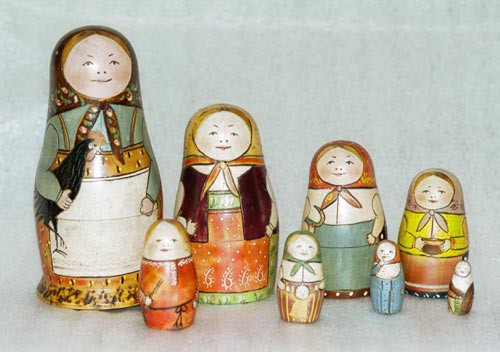 Búp bê gỗ mở mãi không hết Matryoskha: Thứ đồ chơi mang vẻ đẹp và tinh thần của cả nước Nga - Ảnh 2.