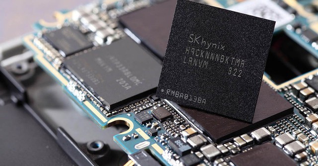 Đối thủ lớn nhất của Samsung trên thị trường DRAM vừa có một quý tăng trưởng kỷ lục, lợi nhuận đạt tới 4,9 tỷ USD - Ảnh 1.
