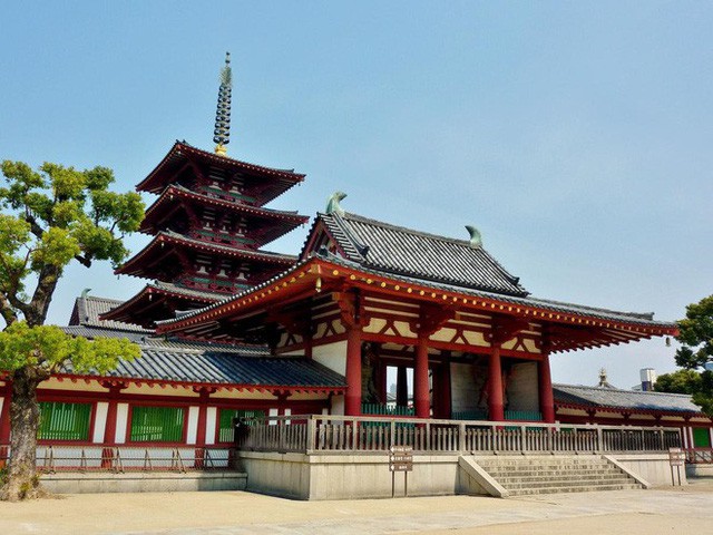 Người Nhật chưa khi nào hết gây sốc: Họ sở hữu công ty cổ nhất thế giới, vận hành được tới hơn 14 thế kỷ - Ảnh 2.