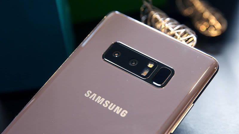 So s&aacute;nh Galaxy Note9 v&agrave; Galaxy Note8: Liệu c&oacute; đ&aacute;ng n&acirc;ng cấp? - Ảnh 2.