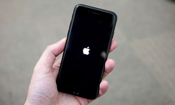 iPhone 7/7 Plus gặp lỗi lỏng chip âm thanh dẫn đến treo máy - Ảnh 3.