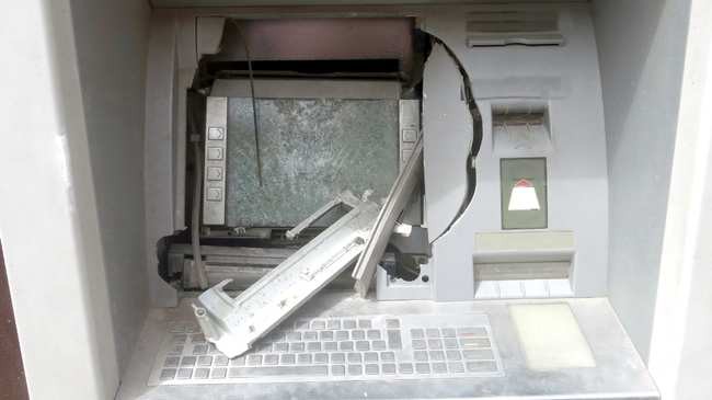 FBI cảnh báo các ngân hàng vì hacker có thể thực hiện một cuộc tấn công hệ thống ATM lớn nhất từ trước đến nay - Ảnh 1.