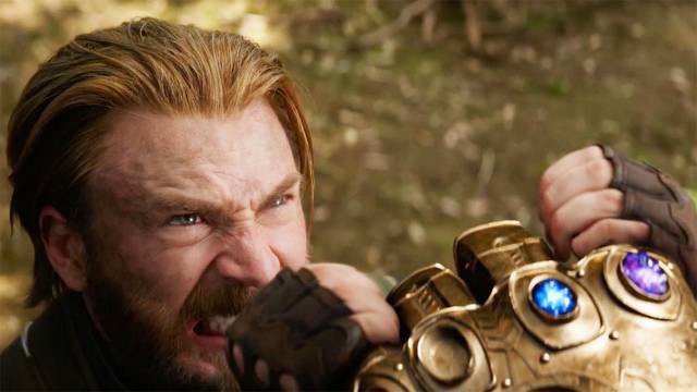Giả thuyết hợp lý đến từ Reddit: Captain America bị Thanos đấm phát chết luôn nhưng lúc sau sống lại nhờ Time Stone - Ảnh 1.