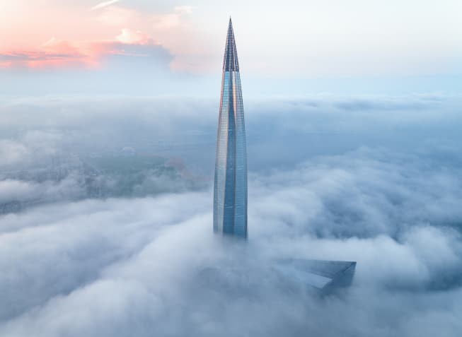 Choáng ngợp trước vẻ đẹp lừng lẫy của Lakhta - tòa tháp 462 mét cao nhất Châu Âu - Ảnh 2.