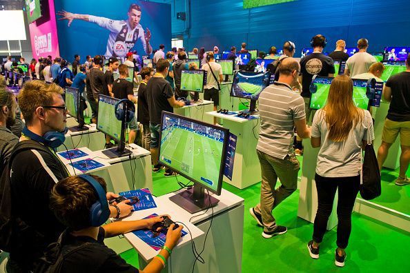 FIFA 19 mới bổ sung game mode tên là No rules: Không có luật lệ, phạm lỗi thoải mái, trọng tài chỉ để làm cảnh - Ảnh 1.