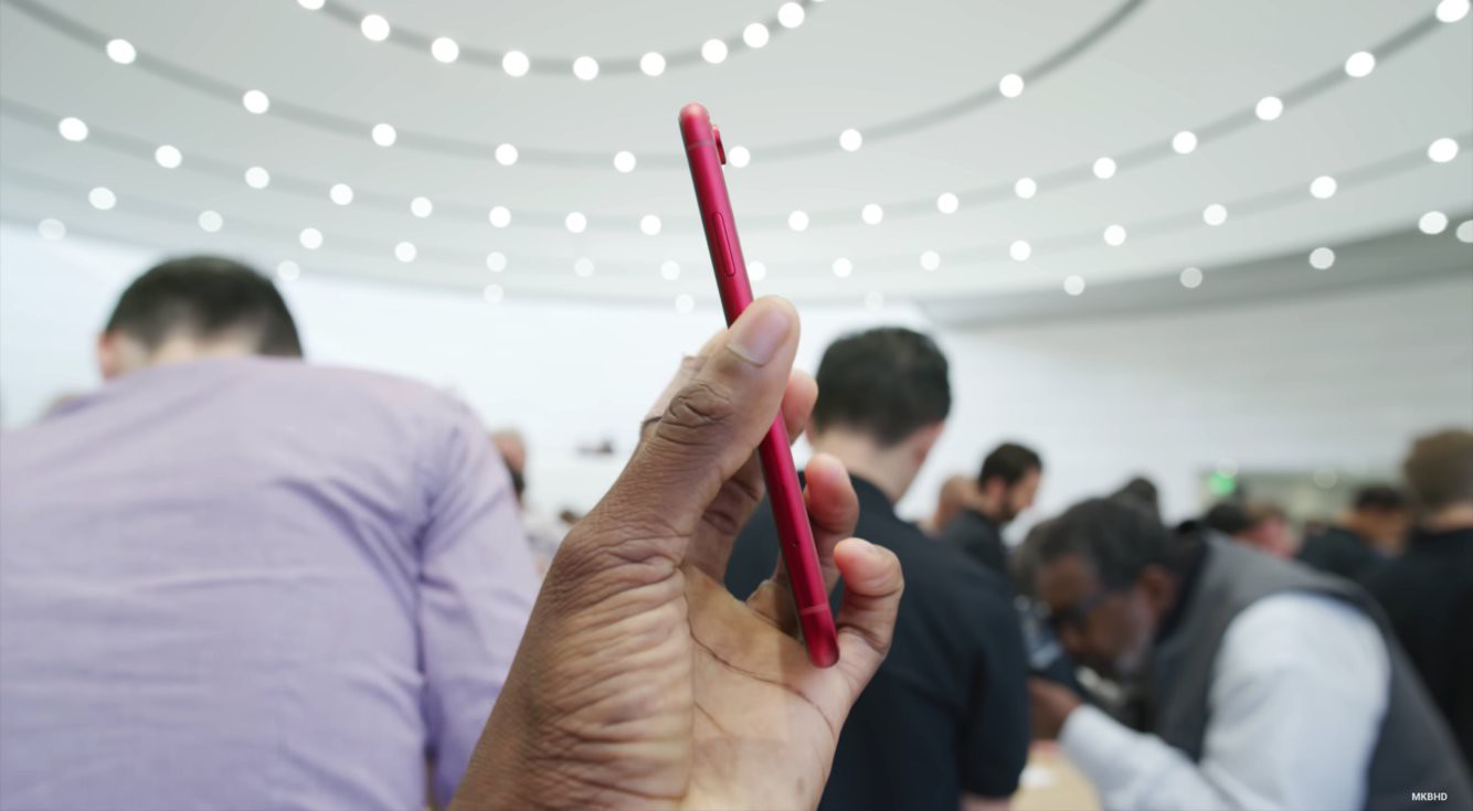 Soi kỹ từng màu của XR, mẫu iPhone dự kiến bán chạy hơn cả XS và XS Max - Ảnh 24. Soi kỹ từng màu của XR, mẫu iPhone dự kiến bán chạy hơn cả XS và XS Max - Ảnh 24.