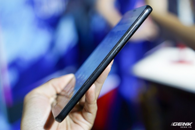 Sharp đưa điện thoại viền siêu mỏng AQUOS S2 vào Việt Nam, giá 6,99 triệu đồng, hấp dẫn hơn hẳn so với hàng xách tay - Ảnh 16.