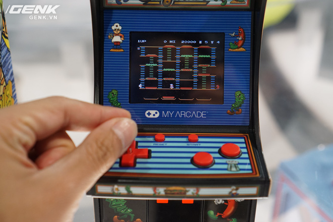 [CES 2018] Máy chơi game thùng tí hon của My Arcade: Khi tuổi thơ nằm gọn trong lòng bàn tay - Ảnh 9.