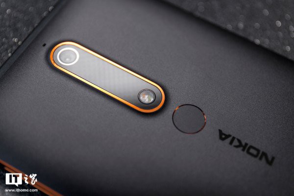 Cận cảnh Nokia 6 (2018): Vẫn giữ được chất cứng cáp của người tiền nhiệm - Ảnh 13.