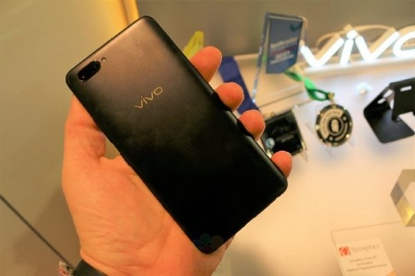 Smartphone đầu tiên trên thế giới có cảm biến vân tay dưới màn hình của Vivo sẽ được trình làng vào ngày 24/1, giá chỉ 625 USD - Ảnh 4.