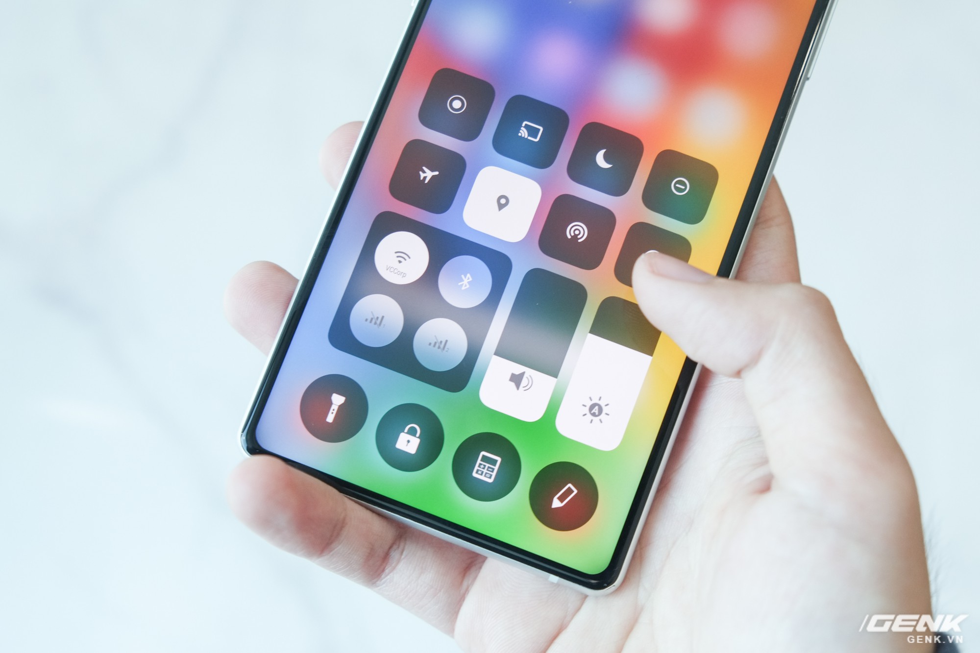 Đ&aacute;nh gi&aacute; Bphone 3 sau một thời gian d&agrave;i sử dụng: Phần cứng tốt, nhưng phần mềm lại khiến cho chiếc m&aacute;y n&agrave;y kh&ocirc;ng đ&aacute;ng mua - Ảnh 19.