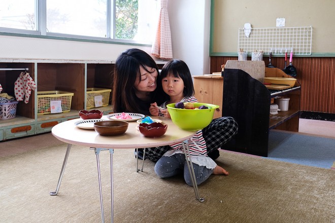 Khám phá thị trấn độc đáo ở Nhật Bản, nơi chính quyền cho tiền để các cặp đôi sinh con - Ảnh 8.