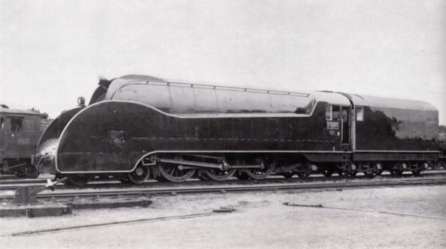 Chào mừng đến thế kỷ 20, khi đầu máy xe lửa có thiết kế đậm chất khoa học viễn tưởng - Ảnh 7.