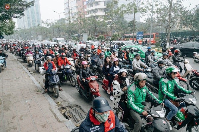 Không khí thành phố Hà Nội những ngày giáp Tết chạm mức nguy hại, chuyên gia lên tiếng lý giải nguyên nhân - Ảnh 8.