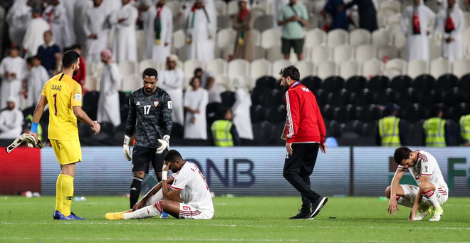 Hoàng tử UAE mua sạch vé, không cho dân Qatar vào xem bán kết Asian Cup quyền lực đến mức nào? - Ảnh 1.