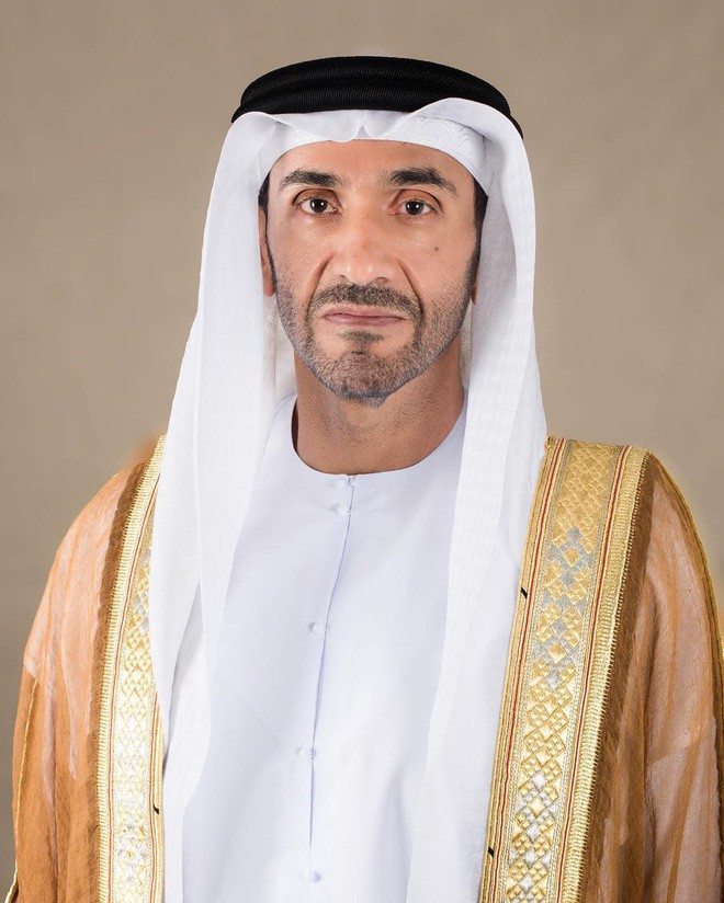 Hoàng tử UAE mua sạch vé, không cho dân Qatar vào xem bán kết Asian Cup quyền lực đến mức nào? - Ảnh 2.