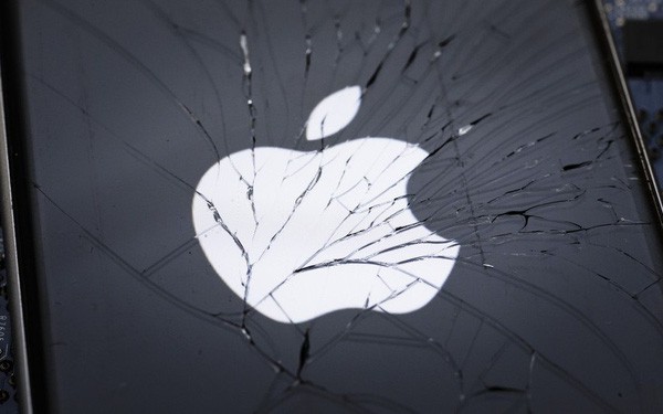 Mất hơn 450 tỷ USD trong 3 tháng, từ vị trí số 1, Apple hiện chỉ là công ty lớn thứ 4 thế giới - Ảnh 1.