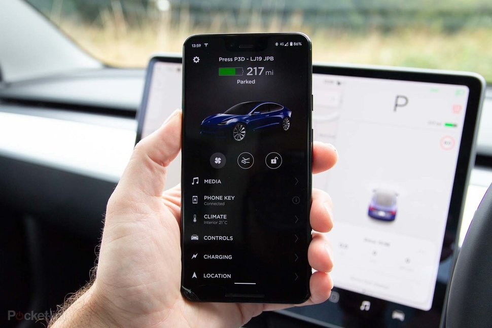 Cận cảnh nội thất và hệ thống thông tin giải trí trên Tesla Model 3 - Ảnh 2. Cận cảnh nội thất và hệ thống thông tin giải trí trên Tesla Model 3 - Ảnh 2.