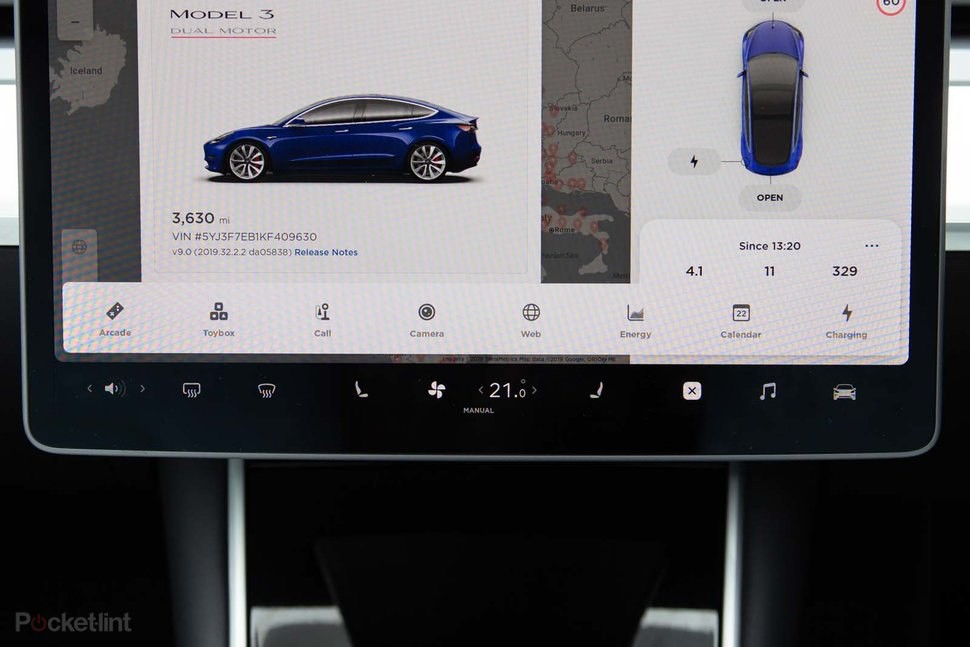 Cận cảnh nội thất và hệ thống thông tin giải trí trên Tesla Model 3 - Ảnh 19. Cận cảnh nội thất và hệ thống thông tin giải trí trên Tesla Model 3 - Ảnh 19.