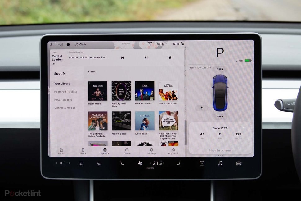 Cận cảnh nội thất và hệ thống thông tin giải trí trên Tesla Model 3 - Ảnh 21. Cận cảnh nội thất và hệ thống thông tin giải trí trên Tesla Model 3 - Ảnh 21.
