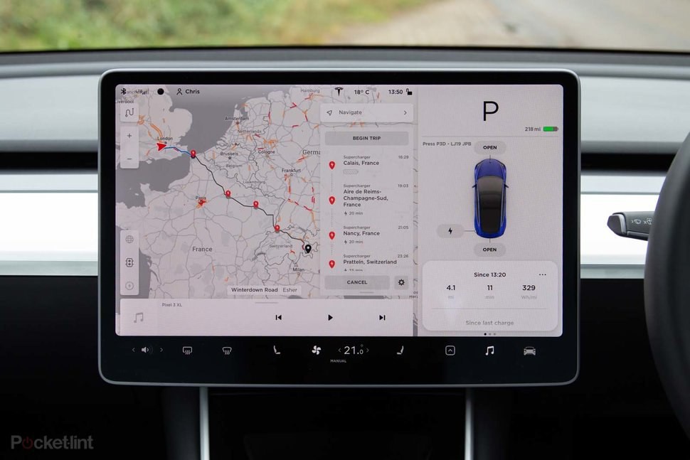 Cận cảnh nội thất và hệ thống thông tin giải trí trên Tesla Model 3 - Ảnh 22. Cận cảnh nội thất và hệ thống thông tin giải trí trên Tesla Model 3 - Ảnh 22.