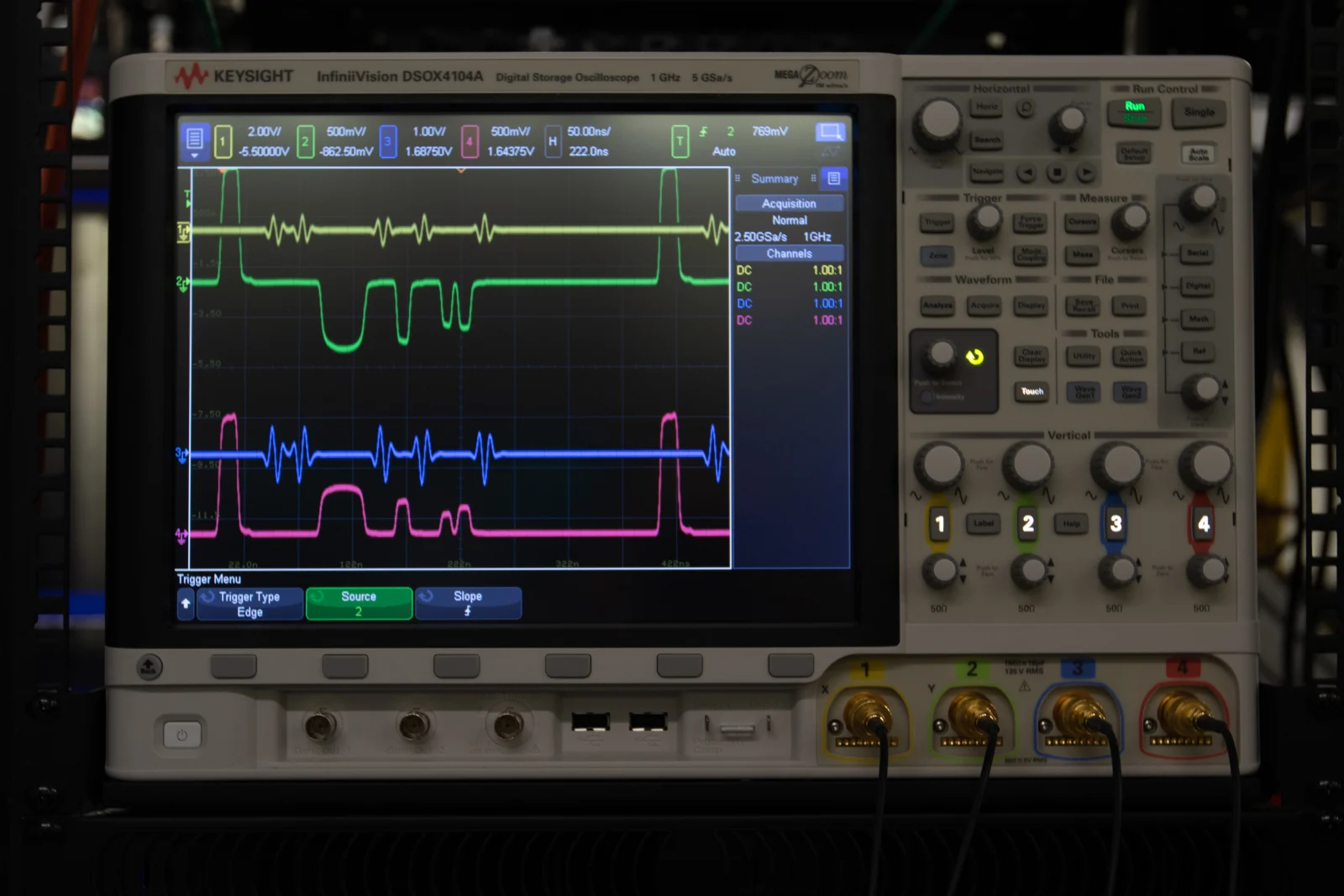 Đây là siêu máy tính lượng tử Google Sycamore, được lưu giữ tại -273 độ C, giải được bài toán mọi máy tính trên thế giới chịu thua - Ảnh 6. Đây là siêu máy tính lượng tử Google Sycamore, được lưu giữ tại -273 độ C, giải được bài toán mọi máy tính trên thế giới chịu thua - Ảnh 6.