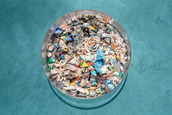 Nhựa trôi nổi trên biển chỉ chiếm 2% tổng lượng rác thải con người đổ vào đại dương, 98% còn lại đã đi đâu? - Ảnh 3.