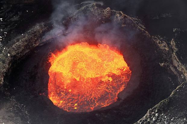 The 12 most mysterious deep holes on the planet: Hundred like a gate to hell, overwhelming anyone who witnessed it - Photo 3.