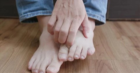 Những dấu hiệu ở bàn chân nói gì về tình trạng sức khỏe của bạn? - Ảnh 1.