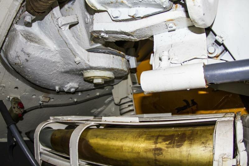 [Vietsub] T&igrave;m hiểu về SU-100 - ph&aacute;o tự h&agrave;nh chống tăng tốt nhất Thế chiến II m&agrave; đến giờ Việt Nam, Triều Ti&ecirc;n vẫn d&ugrave;ng - Ảnh 17.