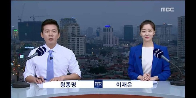 Chất như ekip Đài MBCNews Hàn Quốc chọn địa điểm dẫn bản tin thời sự tại Hà Nội - Ảnh 5.