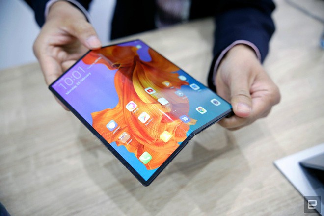 Huawei và Samsung còn rất nhiều việc phải làm nếu muốn đưa smartphone màn hình gập tới người dùng - Ảnh 4.