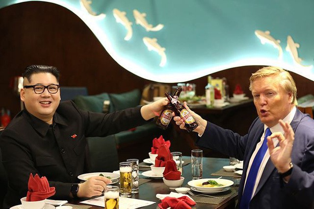  Các ông lớn F&B tung chiêu Marketing nhân hội nghị Trump - Kim: Bia Sài Gòn tinh tế, Coca-Cola nhân văn, còn Bia Hà Nội vẫn bổn cũ soạn lại - Ảnh 1.