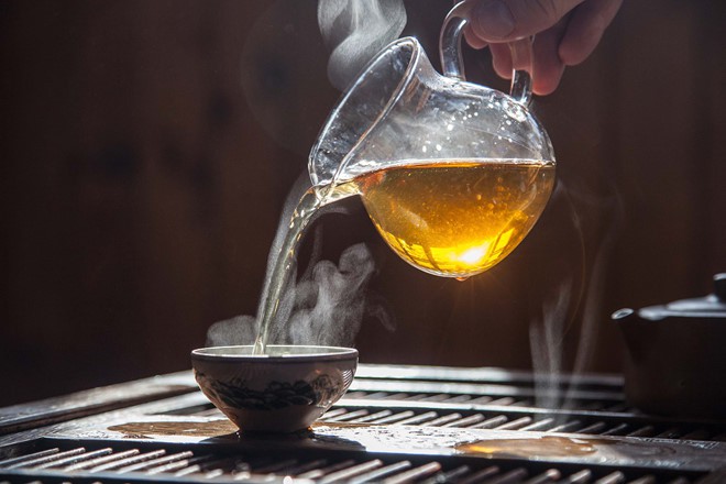 Uống trà nóng có thể làm tăng gấp đôi nguy cơ mắc ung thư thực quản - Ảnh 2.