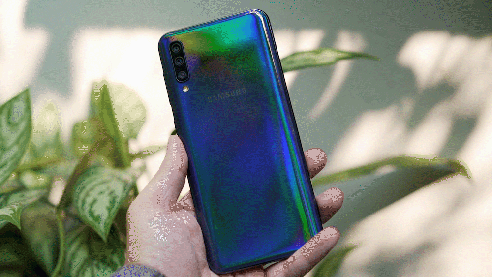 Đánh giá chi tiết Samsung Galaxy A50 - Mới mẻ từ trong ra ngoài, nhưng vẫn có vị Samsung - Ảnh 3.