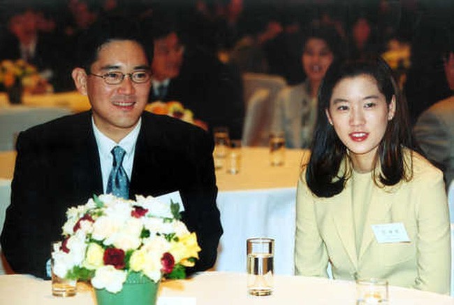 Vén màn cuộc hôn nhân vì lợi ích kín tiếng của thái tử Samsung và ái nữ tập đoàn đối thủ - Ảnh 2.