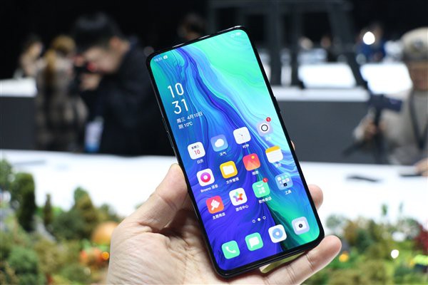 Cận cảnh Oppo Reno và Oppo Reno 10X Zoom Edition: camera trước vây cá mập độc đáo, thiết kế sang trọng - Ảnh 8.