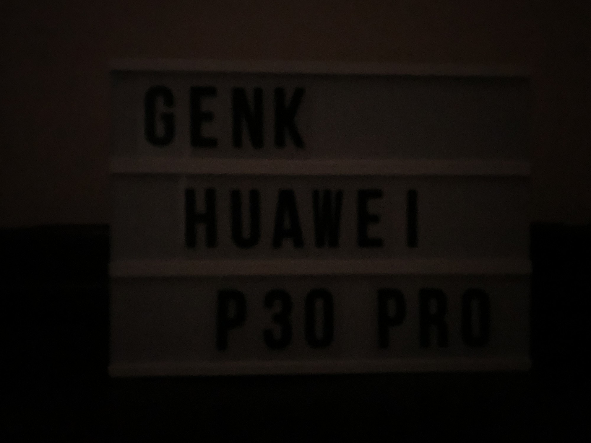 Đ&aacute;nh gi&aacute; Huawei P30 Pro: Chiếc smartphone phi thường d&agrave;nh cho người kh&ocirc;ng b&igrave;nh thường - Ảnh 17.