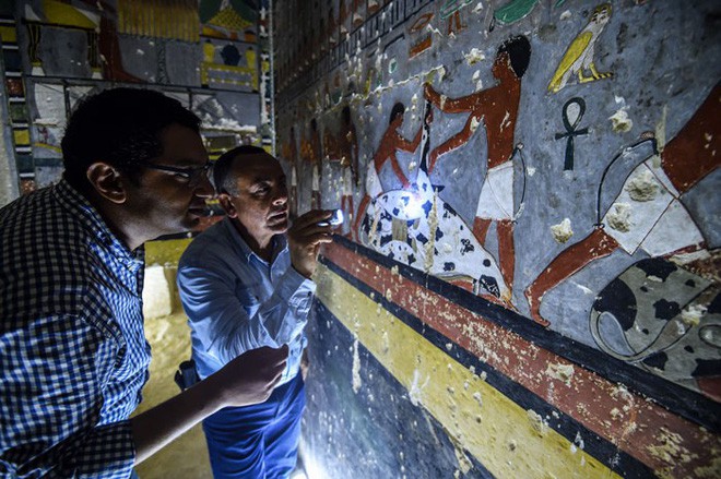 Khai quật 2 lăng mộ Ai Cập kỳ lạ nhất lịch sử: sau 4000 năm mà nước sơn vẫn còn như mới - Ảnh 4.