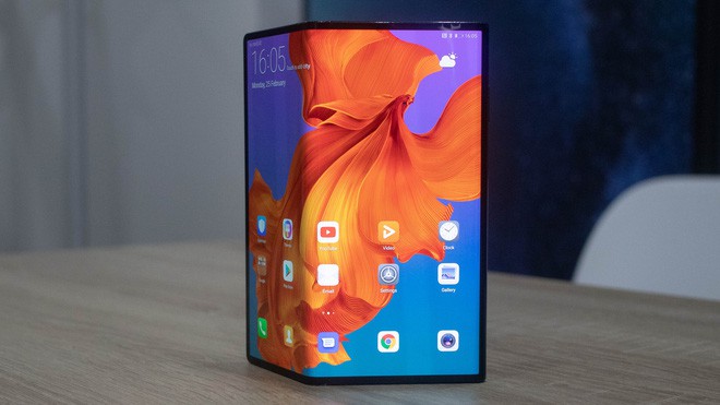 Huawei Mate X sẽ không bị hoãn bán ra như Samsung Galaxy Fold - Ảnh 1.